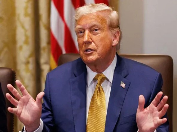 ٹرمپ ایران کے خلاف زور دار اور فیصلہ کن فوجی کارروائی کے حق میں ہیں، امریکی میڈیا