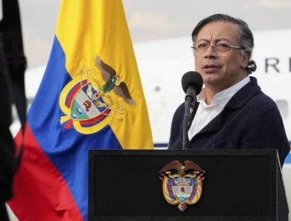 ٹرمپ کی دھمکیوں پر کولمبیا کا سخت ردعمل، صدر پیٹرو نے ہتھیار اٹھانے کا اعلان کر دیا