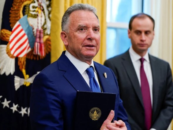 ٹرمپ کے نمائندے کی رضا پہلوی سے خفیہ ملاقات، ایران میں سیاسی ہلچل