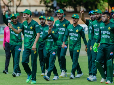 پاکستان کے کرکٹر سفیان مقیم کا ڈربی شائر فالکنز سے معاہدہ