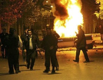 کیا خونریز احتجاج کے بعد ایرانی حکومت گر جائے گی؟ برطانوی میڈیا کی اہم رپورٹ آگئی