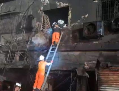 گل پلازہ آتشزدگی؛ 36 گھنٹوں بعد آگ پر قابو پا لیا گیا، جاں بحق افراد کی تعداد 14 ہوگئی، 54 لاپتا