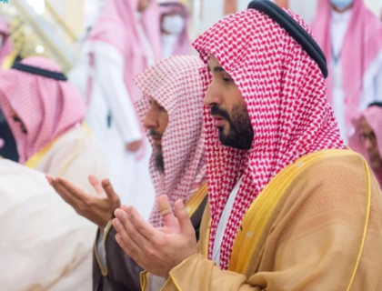 اسلام کی پہلی مسجد میں ولی عہد شہزادہ محمد بن سلمان کی حاضری