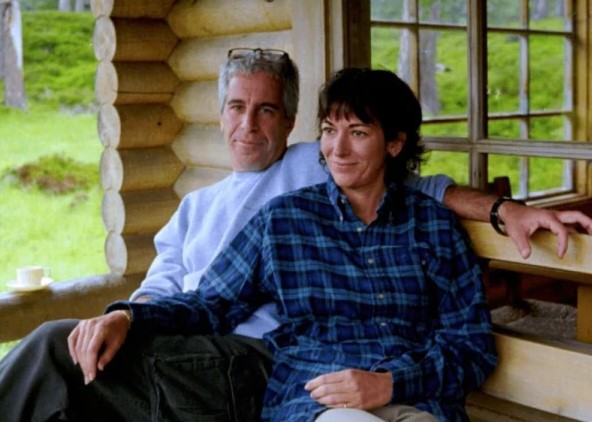 امریکی کانگریس جیفری ایپسٹین کی معاون گھسلین میکسویل سے خفیہ بیان لے گی