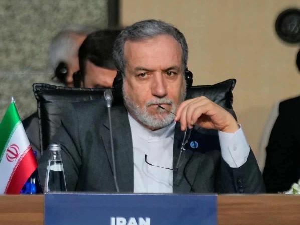 ایران امریکا مذاکرات میں بڑی پیش رفت، کیا معاہدہ قریب ہے؟ ایران کا بڑا دعویٰ سامنے آگیا