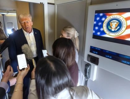 ’ایران سنگین نتائج سے بچنے کیلیے معاہدہ چاہتا ہے‘ ٹرمپ کا جوہری مذاکرات میں بالواسطہ شامل ہونے کا اعلان