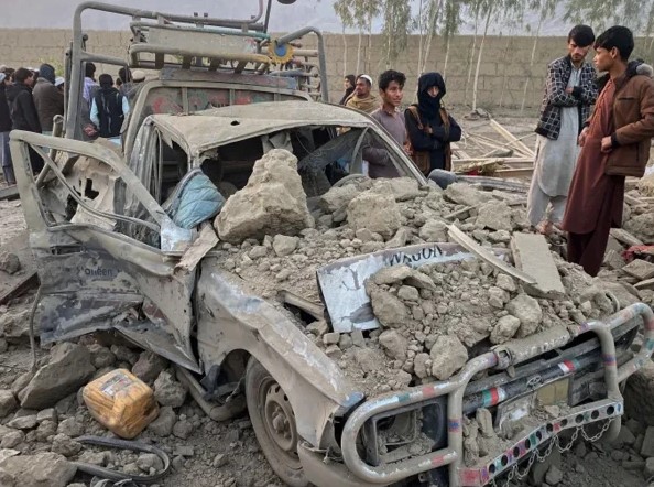 پاکستان کے تین افغان صوبوں میں فضائی حملے، ٹی ٹی پی کے سات مراکز تباہ، 80 خوارج ہلاک