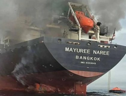 آبنائے ہرمز میں کشیدگی عروج پر پہنچ گئی، ڈرون بوٹس اور بارودی سرنگوں سے جہازوں پر حملے جاری