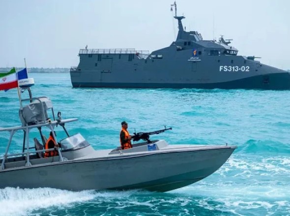 آبنائے ہرمز کا بحران؛ٹرمپ کی جنگی جہاز بھیجنے کی اپیل، برطانیہ، فرانس، جاپان اور آسٹریلیا کا انکار