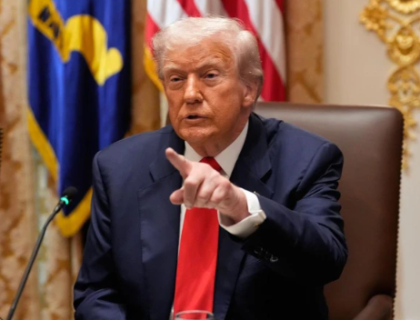 اس وقت ایران میں زمینی فوج بھیجنے پر غور کرنا وقت کا ضیاع ہوگا، ٹرمپ