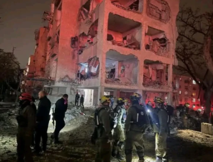 اسرائیلی شہروں دیمونا اور عراد میں ایرانی میزائلوں نے تباہی مچادی