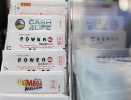 امریکا; خاتون کو خاص نمبر سیٹ نے بڑا انعام جتوا دیا