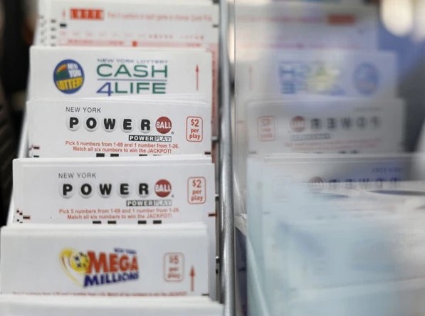 امریکا; خاتون کو خاص نمبر سیٹ نے بڑا انعام جتوا دیا