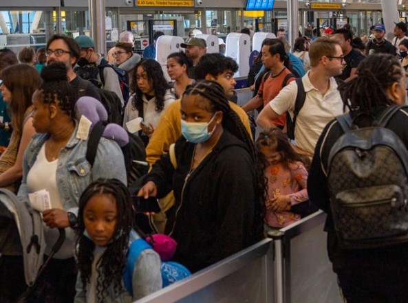 امریکا کی ہنگامی ایڈوائزری، شہریوں کو مشرق وسطیٰ کے 14 ممالک فوراً چھوڑنے کا حکم