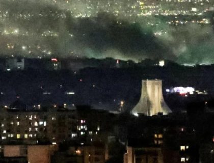 تہران پر امریکا اور اسرائیل کی شدید بمباری، رات بھر دھماکوں سے شہر گونجتا رہا