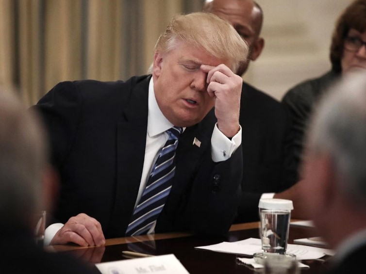 ٹرمپ کی مقبولیت گر گئی، ایران جنگ نے امریکی صدر کو مشکل میں ڈال دیا