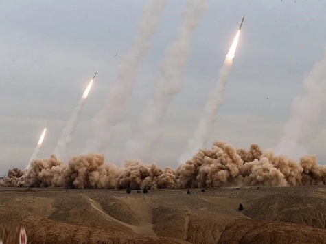 پاسداران انقلاب کی خلیج میں امریکی فوجی مراکز کو نشانہ بنانے کی دھمکی