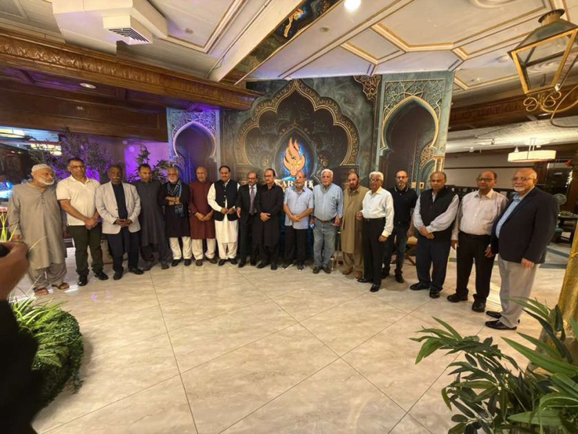 ہیوسٹن میں ذوالفقاربھٹو شہید کی یاد میں تقریب، پیپلز پارٹی رہنماؤں کی بھرپور شرکت،کاشف سومرو ، ریاض کاکاخیل ، ممتاز چانگ ، فہد جونیجو، تخلیق لاشاری، عیسیٰ بھرگڑی، توفیق ڈانڈیا، سرور خشک ،ظفراقبال ،غلام بومبیوالا، محمود ڈاہری، واحد لالا، سلمان رزاقی ودیگرشخصیات کی شرکت،لالا گل فراز، سراج نارسی، سجاد مہر، فرحان سومرو، غلام میمن، انور نظامانی، طاہر ماما، عمران میمن، تسلیم صدیقی، میاں نظیر، ممتاز خان، غلام محی الدین چشتی، اعظم اختر اور دیگر افراد بھی تقریب میں موجود تھے(تصویری جھلکیاں)