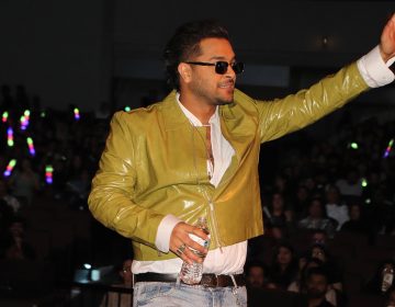 ہیوسٹن: امریکی کانگریس رکن ایل گرین کا مسجد صابرین کا دورہ، اسلاموفوبیا پر تشویش کا اظہار،اسلامک سوسائٹی آف گریٹر ہیوسٹن کے صدر عمران غازی، فواد کوچن والا اور شہزاد چھتری والا نے مسجد پہنچنے پر پرتپاک استقبال کیا، ڈیموکریٹک رہنما طاہر جاوید اور ابراہیم جاوید بھی ان کے ہمراہ موجود تھے،،پاکستان جو کردار ادا کر رہا ہے اس پر پاکستانی قوم کو فخر ہونا چاہیے،پاکستان عالمی سطح پر ممکنہ جنگ کے خطرات کو کم کرنے کی کوششیں کررہاہے:طاہرجاوید(تصویری جھلکیاں)