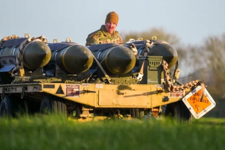 امریکی فوج کے میزائل ختم ہونے کے قریب؟ نئی رپورٹ نے خطرے کی گھنٹی بجا دی