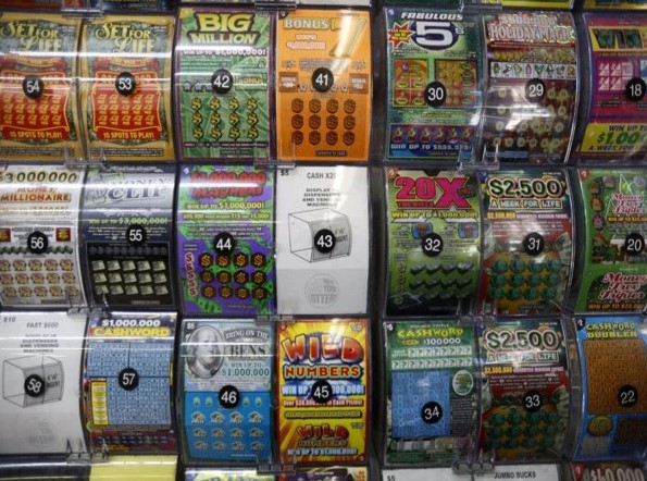 زندگی کی پہلی لاٹری کھیلنے والے امریکی شہری پر قسمت مہربان