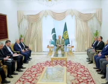 وزیرِ اعظم سے ایرانی وزیرِ خارجہ کی وفد کے ہمراہ ملاقات