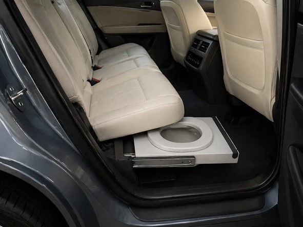 چینی کمپنی کا آواز سے فعال ہونیوالا ’گاڑی میں نصب ٹوائلٹ‘