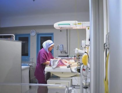 خاتون کے ہاں پانچ دن میں چار بچوں کی پیدائش، ڈاکٹر بھی حیران رہ گئے