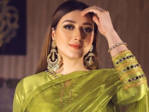 مومنہ اقبال کی ہراساں کرنے کی شکایت پر این سی سی آئی نے سیاسی شخصیت کو طلب کرلیا