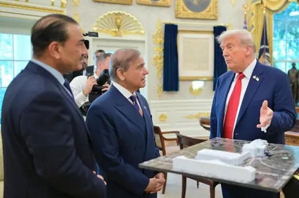 پاکستان شاندار ثالث رہا؛ ٹرمپ نے ساتھی سینیٹر کی پاکستان پر تنقید کو مسترد کردیا
