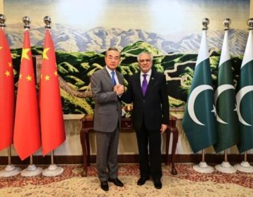 چین نے پاکستان سے ایران امریکا ثالثی تیز کرنے کی درخواست کردی، آبنائے ہرمز کھلوانے پر زور