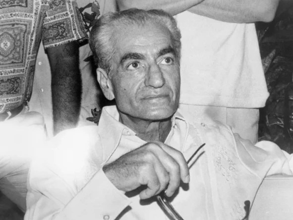 اسرائیل امریکا کو کیسے کنٹرول کرتا ہے؟ شاہ ایران کا 50 سال پرانا انٹرویو وائرل