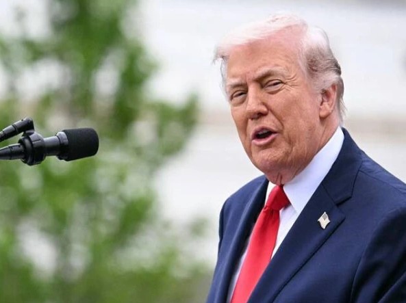 ایران مثبت رویہ اپنائے تو 300 ارب ڈالر کے فنڈ تک رسائی مل سکتی ہے، ٹرمپ