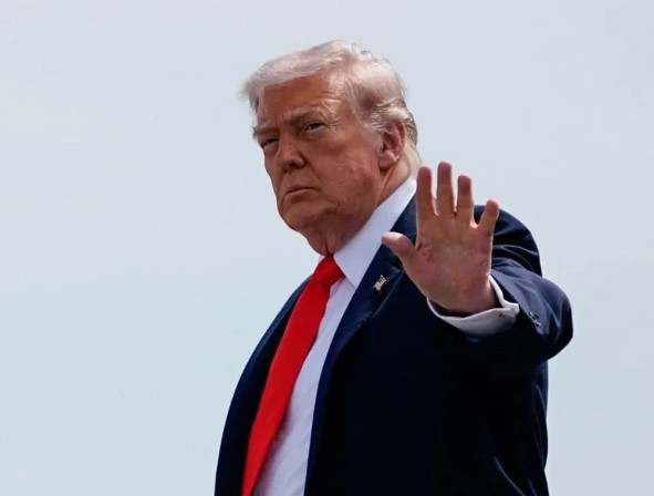 ایران کو 300 ملین ڈالر دینے کا جھوٹا پروپیگنڈا ڈیموکریٹس پھیلا رہے ہیں، صدر ٹرمپ