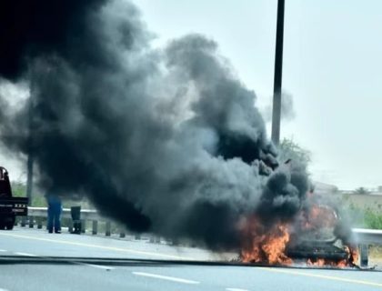 دبئی؛ شدید گرمی کے باعث گاڑیوں میں آگ لگنے کے واقعات، حکام نے ہدایات جاری کردیں