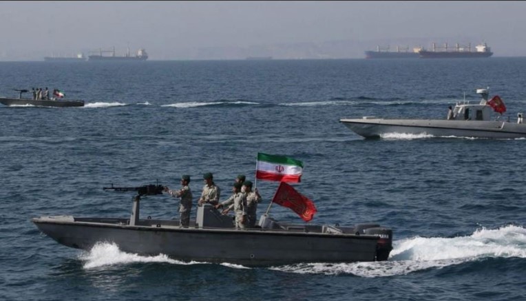 آبنائے ہرمز میں بحری آمدورفت پانچ ہفتوں کی کم ترین سطح پر پہنچ گئی