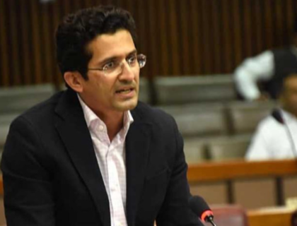 آبنائے ہرمز پر انحصار ختم کرنے کیلیےمقامی سطح پر تیل کی تلاش شروع کردی ہے، وفاقی وزیر