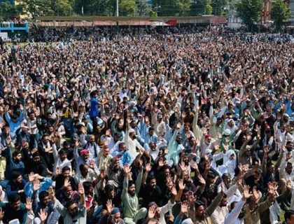 راولاکوٹ میں کالعدم جوائنٹ عوامی ایکشن کمیٹی کے حملے میں رینجرز سپاہی شہید، 3 پولیس اہلکار زخمی