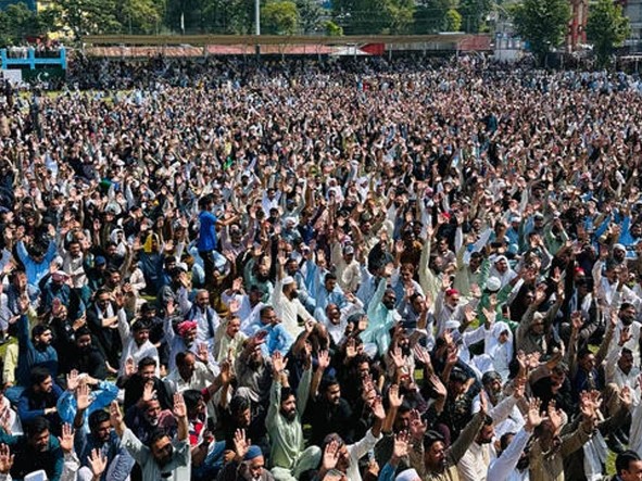 راولاکوٹ میں کالعدم جوائنٹ عوامی ایکشن کمیٹی کے حملے میں رینجرز سپاہی شہید، 3 پولیس اہلکار زخمی