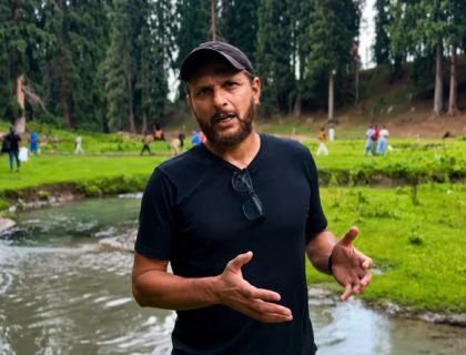 شمالی علاقوں میں سیر کیلیے ضرور آئیں لیکن کچرا نہ پھیلائیں، شاہد آفریدی کی اپیل