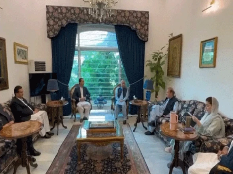 مسلم لیگ ن کے صدر نواز شریف، وزیراعظم شہباز شریف اور مریم نواز سے آزاد کشمیر کے وزیراعظم اور اسپیکر کی ملاقات